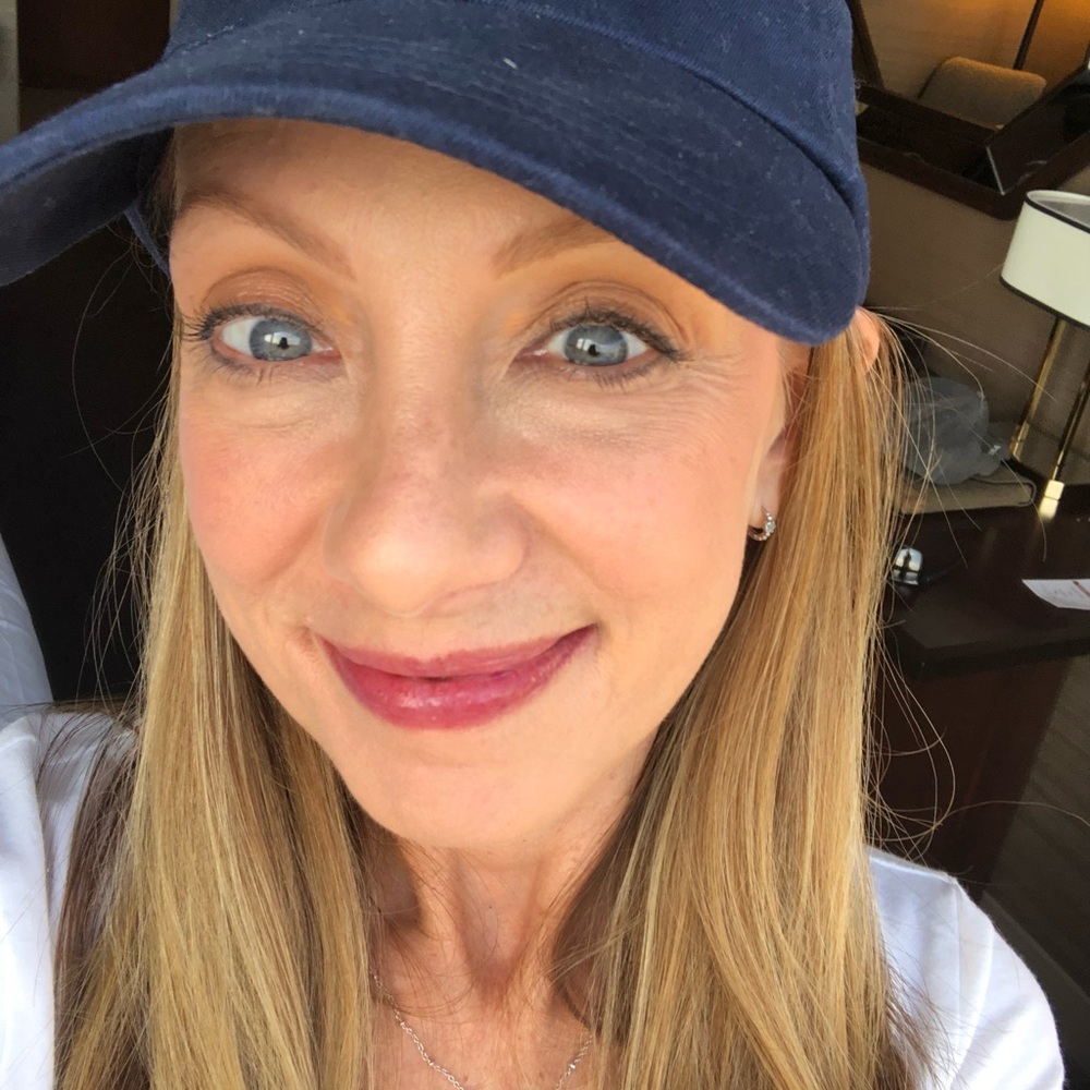 Meet your Posher, Kelly